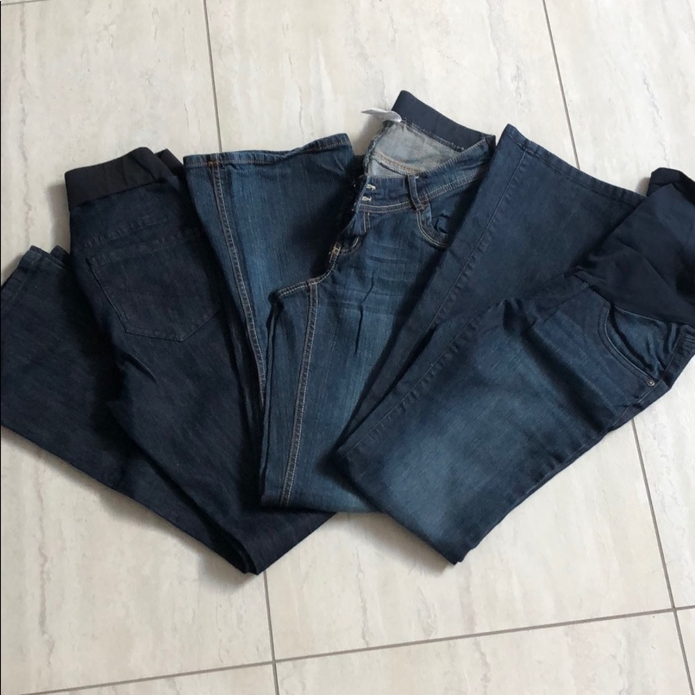 (SOLD) Maternity jeans bundle